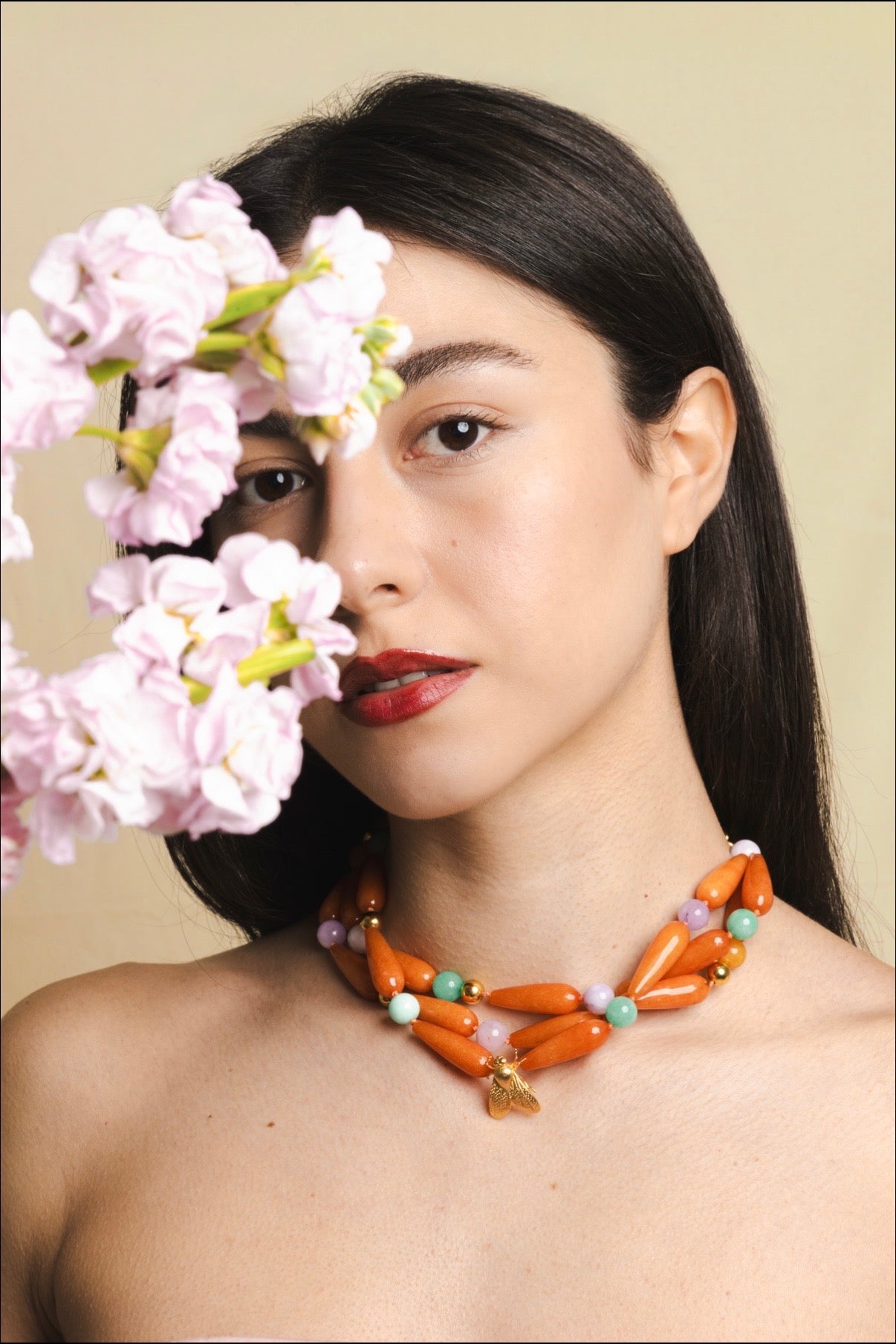 The orange meadow necklace