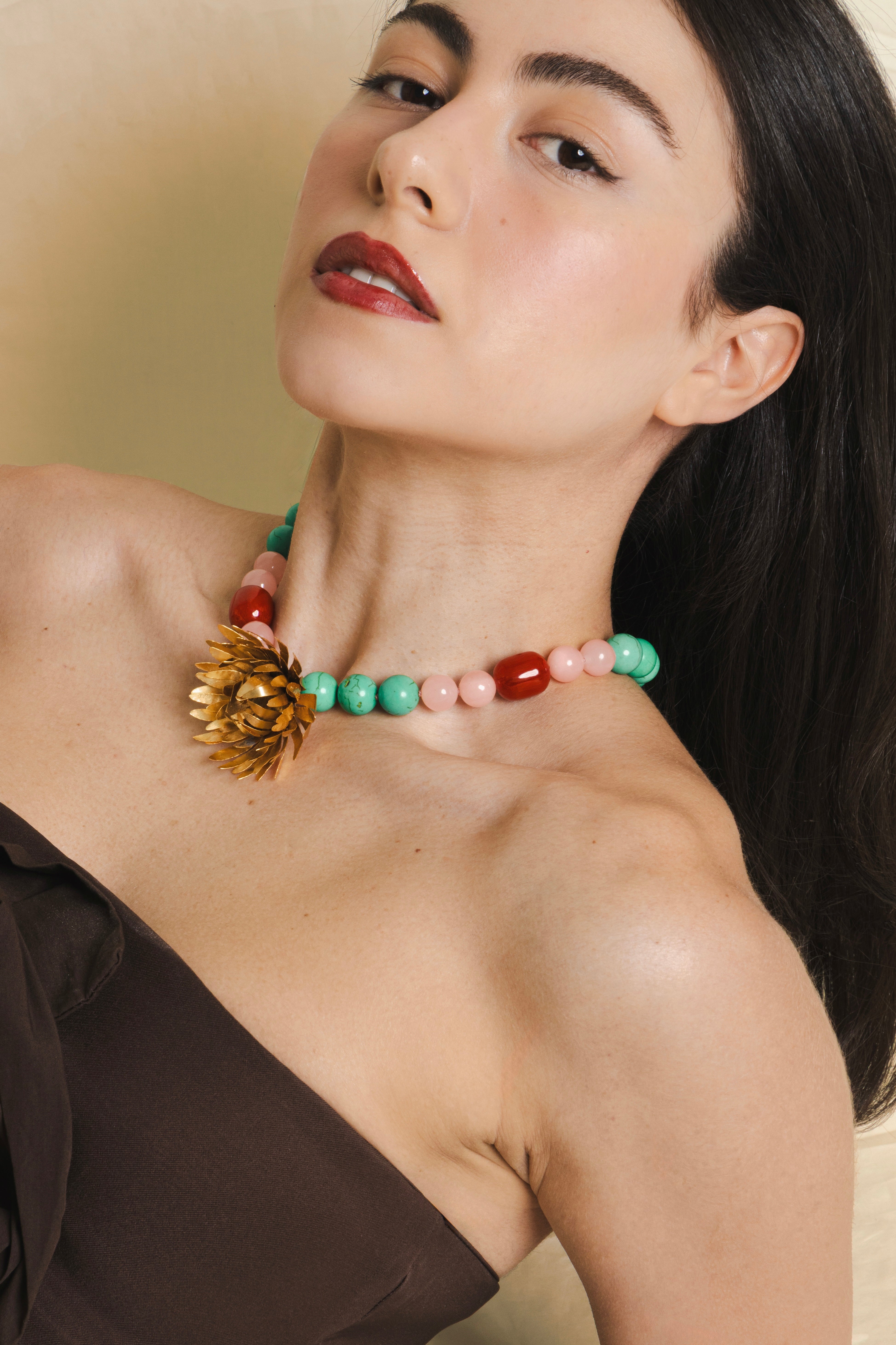 The mums flower necklace