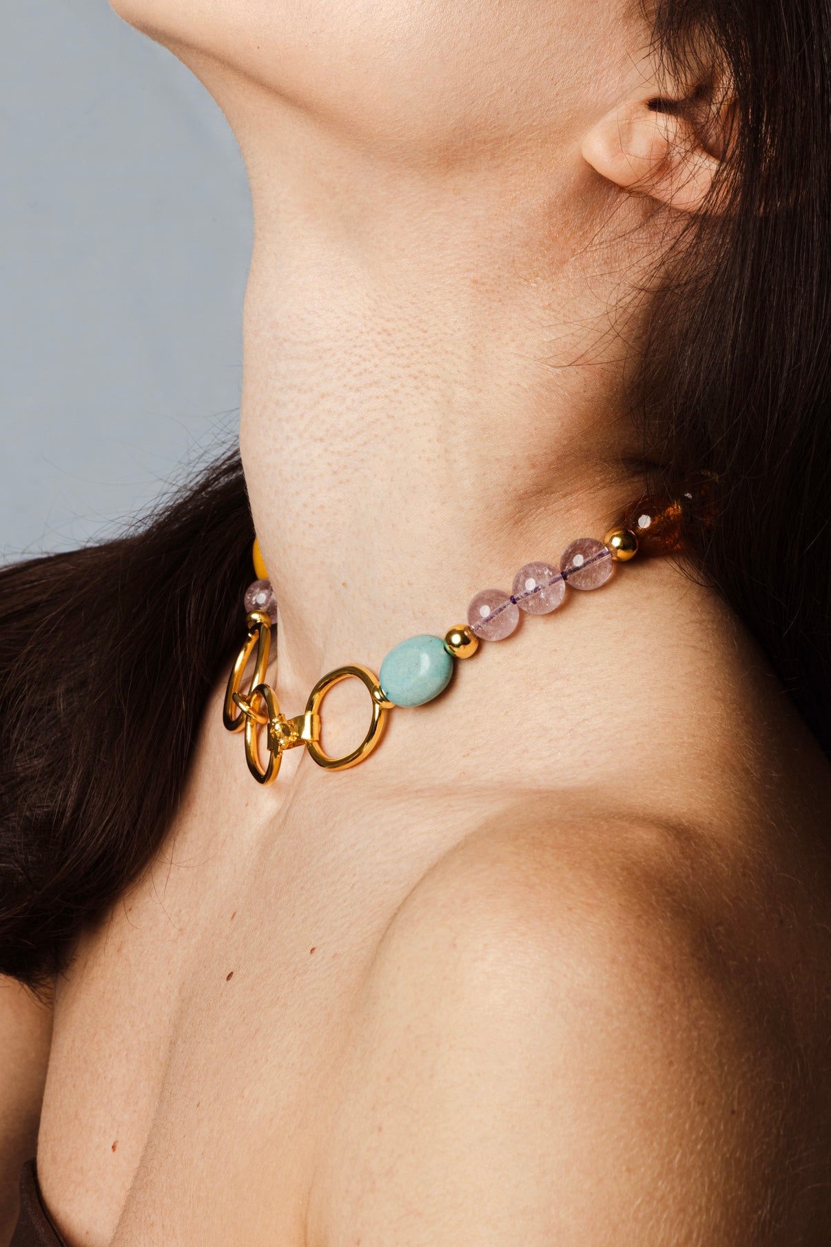 The mustard bond necklace