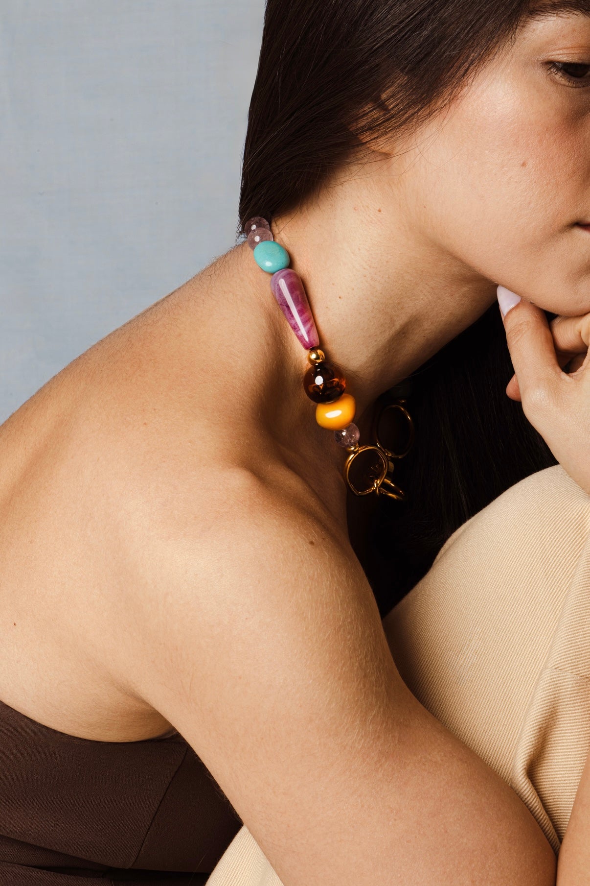 The mustard bond necklace