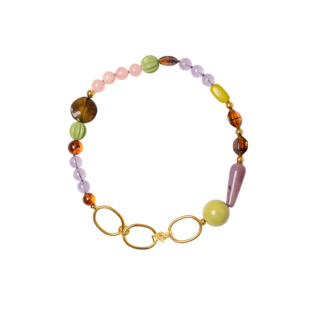 The pink bond necklace